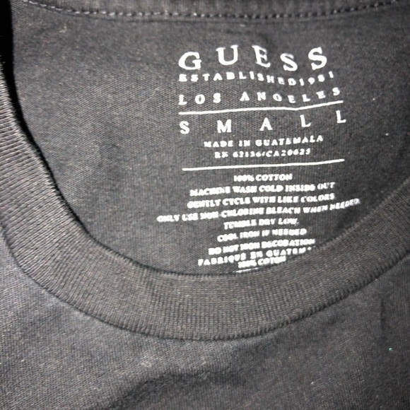 Women’s Small Vintage Guess Tee Shirt - Picture 3 of 5